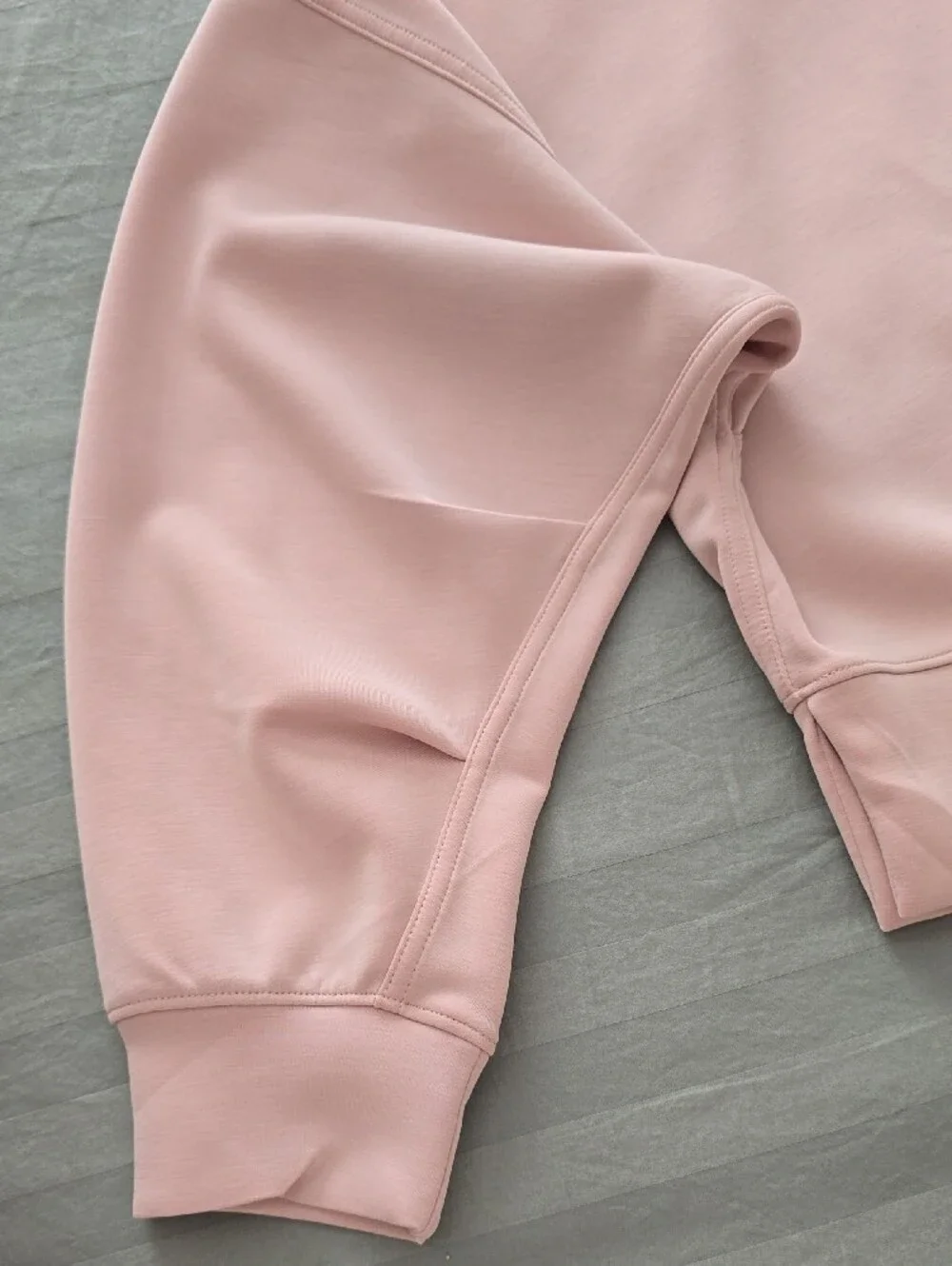 FLX Pink Cropped Sweatshirt and Jogger Set
